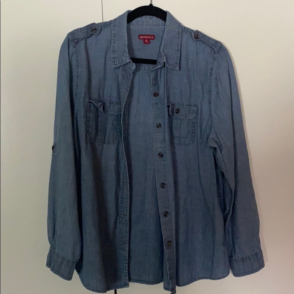 Merona long sleeved denim button up top. Size XL